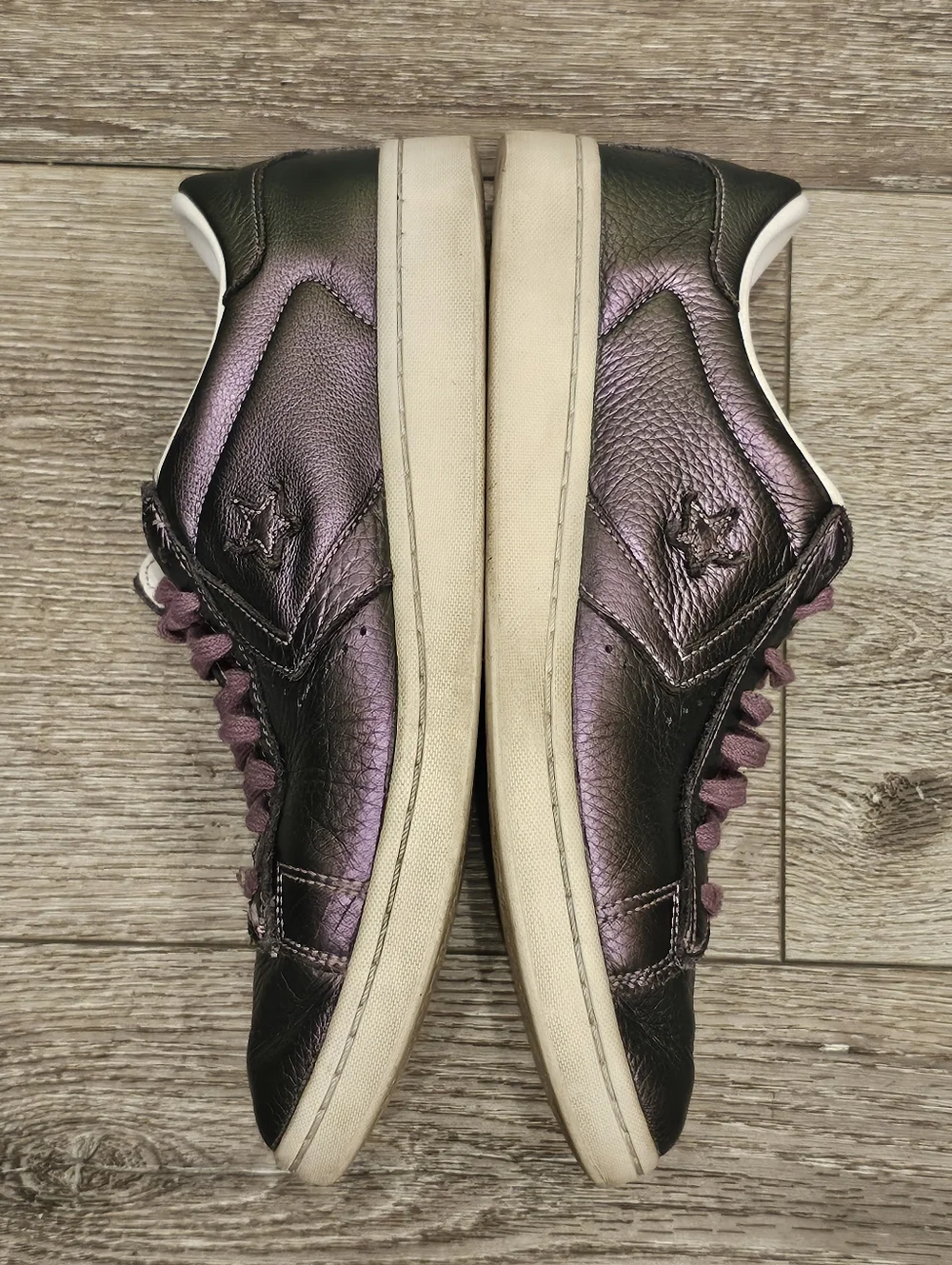 CONVERSE Leather Dark Metallic Purple Star Accent Sneakers SZ 9.5 shoes